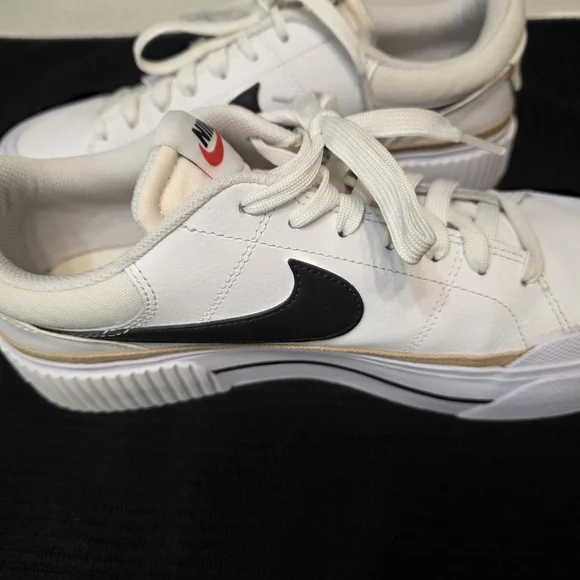 Nike Womens Court Legacy Lift Platform Shoe - Picture 4 of 8